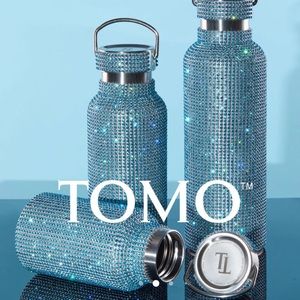 NEW TOMO Bling Rhinestone Luxury Glam Water Bottle Aquamarine 25 oz